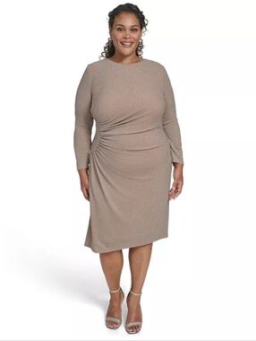 Women's Clothing (351)